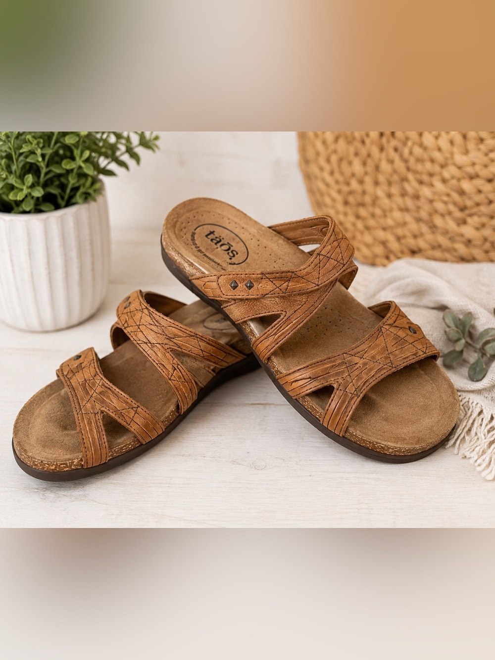 Taos Womens Size 7 Tan Leather Slide Sandals Comfort Cork Footbed Boho